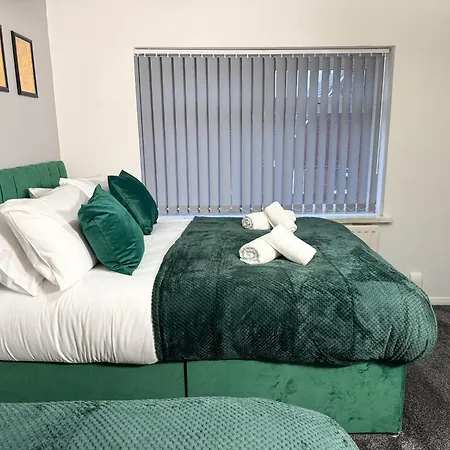 Churchill Retreat 4br Entire * South Bank