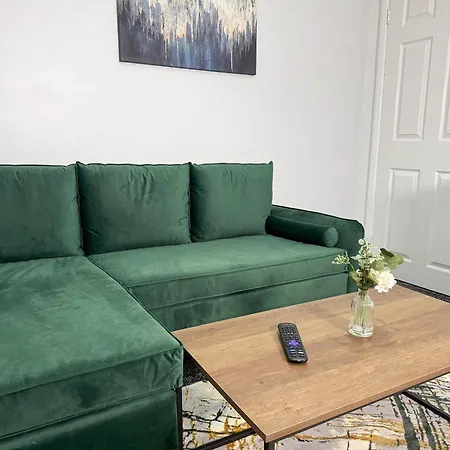 Churchill Retreat 4br Entire * South Bank