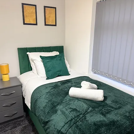 Churchill Retreat 4br Entire * South Bank