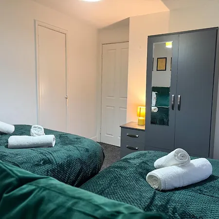 Churchill Retreat 4br Entire Feriehus *