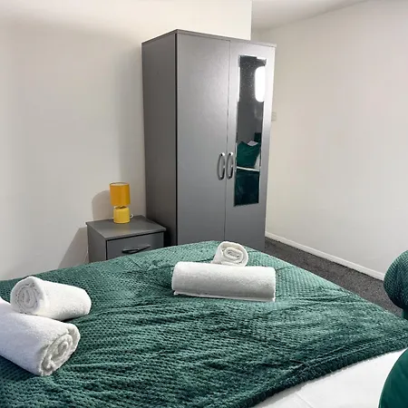 Feriehus Churchill Retreat 4br Entire *